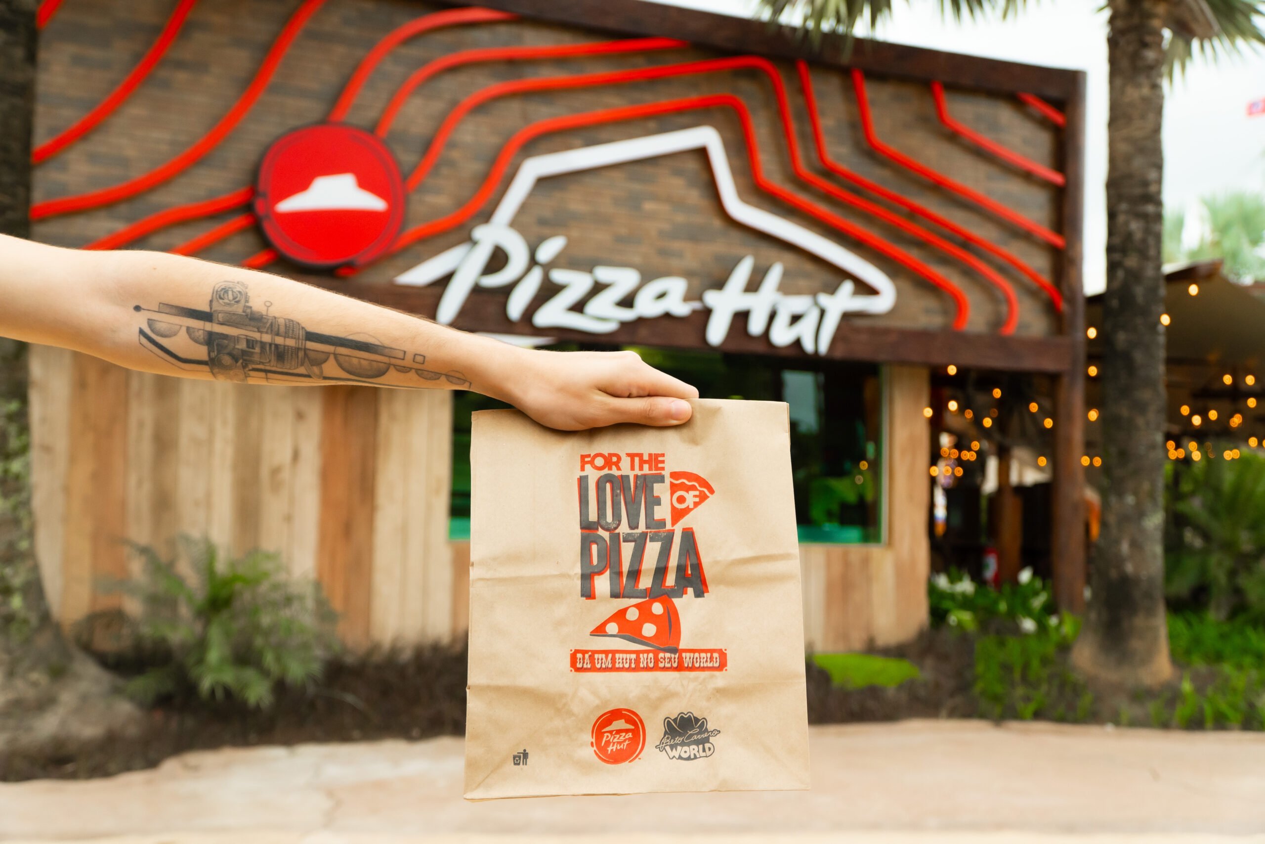 Pizza Hut desenvolveu embalagens temáticas e exclusivas para o parque | Foto: Divulgação Beto Carrero World